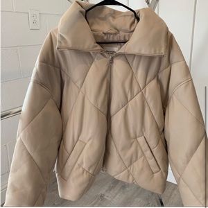 Abercrombie&Fitch Vegan leather Puffer Jacket Size L
